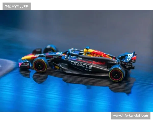 佩雷斯专访炮轰红牛内幕:坦言“当维斯塔潘队友是F1最糟工作”